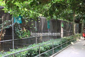zoo animal enclosure mesh